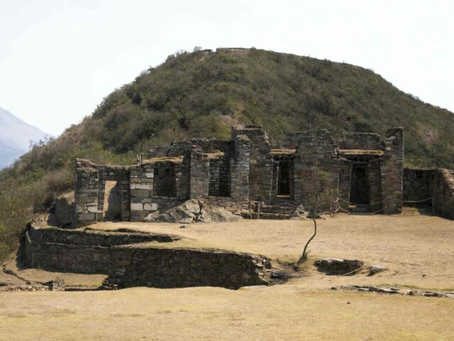 CHOQUEQIRAO TREK WITH CONEXION TO MACHUPICHU 8 DAYS AND 7 NIGTH